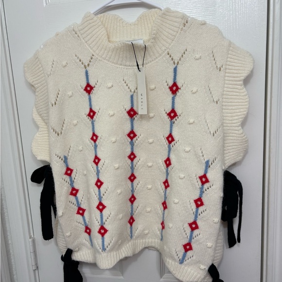 Boutique white floral pattern black side bow details vest knit sweater large NWT - Picture 1 of 2